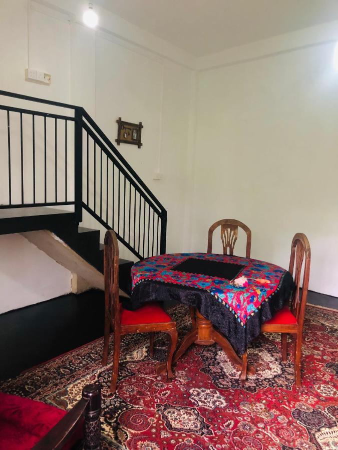 Thaaaru Villa Мириса Екстериор снимка