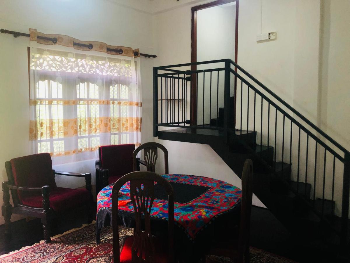 Thaaaru Villa Мириса Екстериор снимка